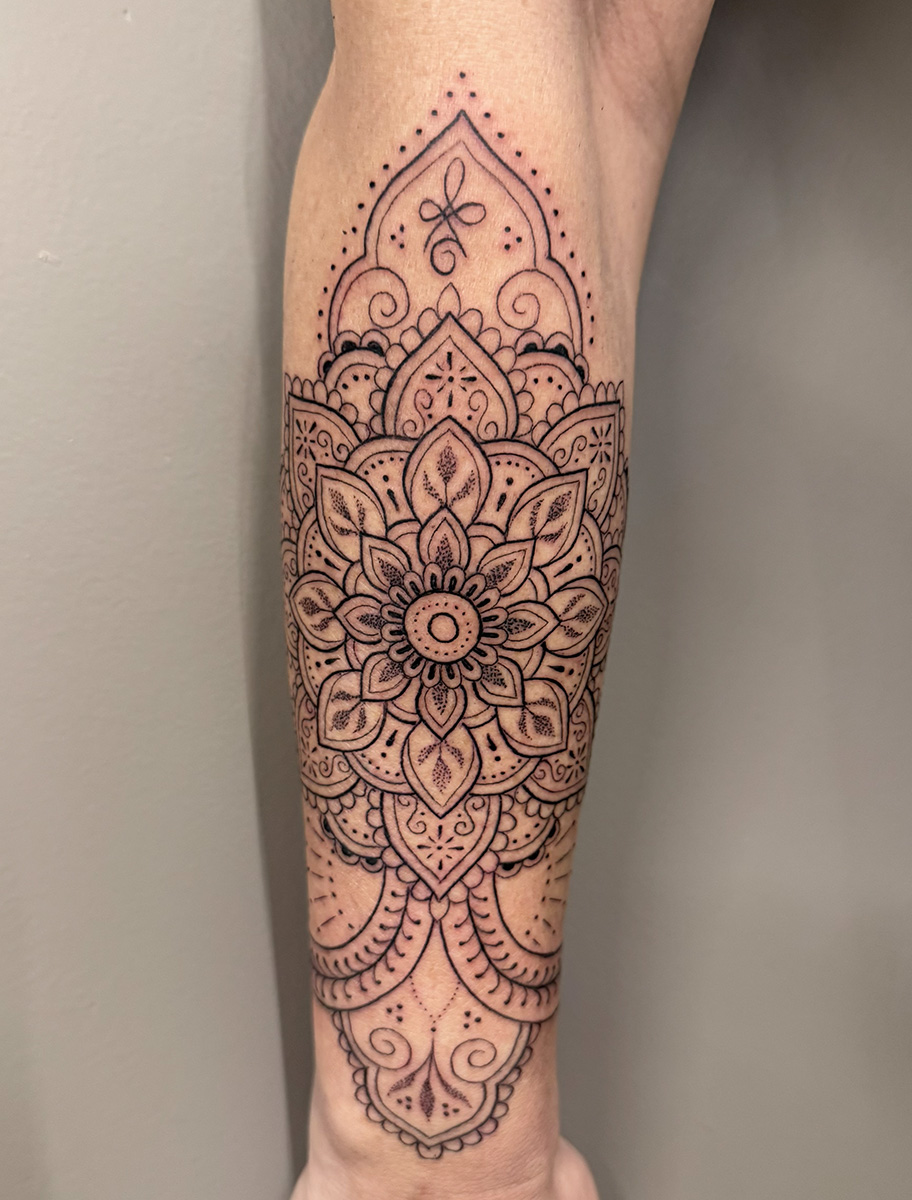 Ein weiteres Mandala-Tattoo auf einem Unterarm